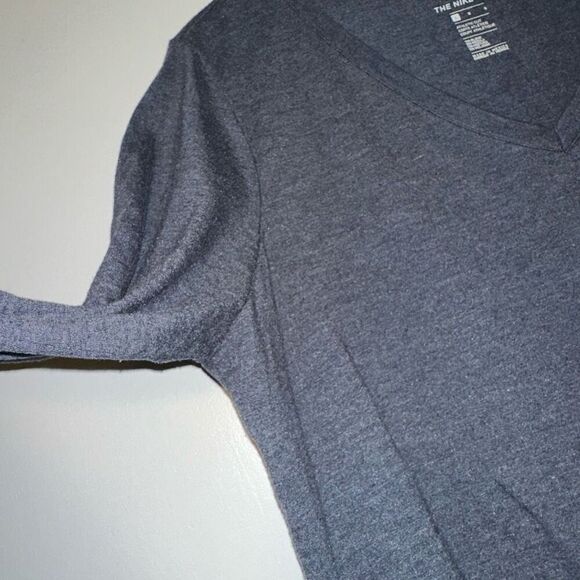 Nike Women’s Blue White Penn State Long Sleeve Shirt Size Large - Picture 4 of 10